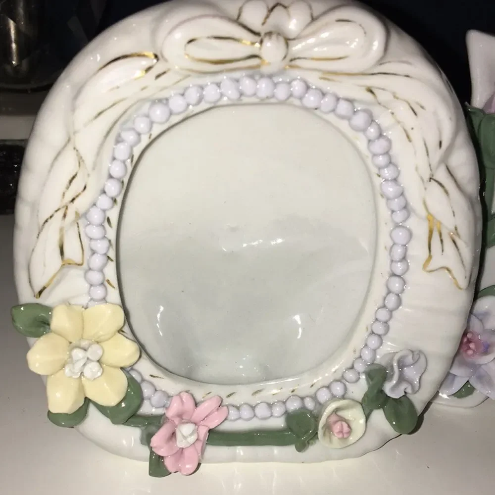 Vintage 80s Porcelain Ceramic 3D Flower Small Photo Picture Frames Grandma Core